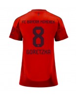 Bayern Munich Leon Goretzka #8 Domácí Dres pro Dámské 2024-25 Krátký Rukáv